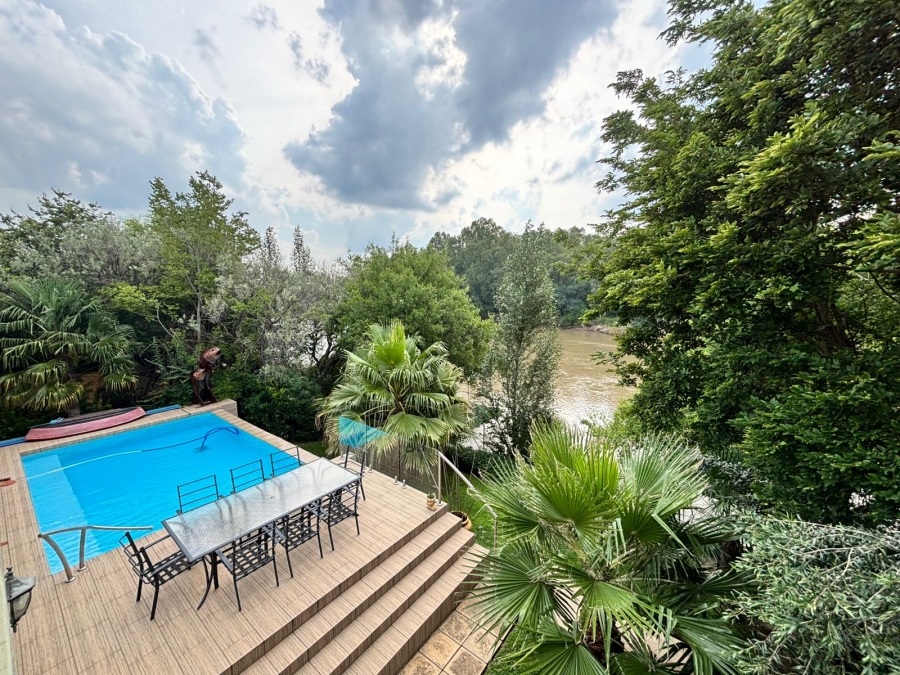 3 Bedroom Property for Sale in Vaal de Grace Golf Estate Free State